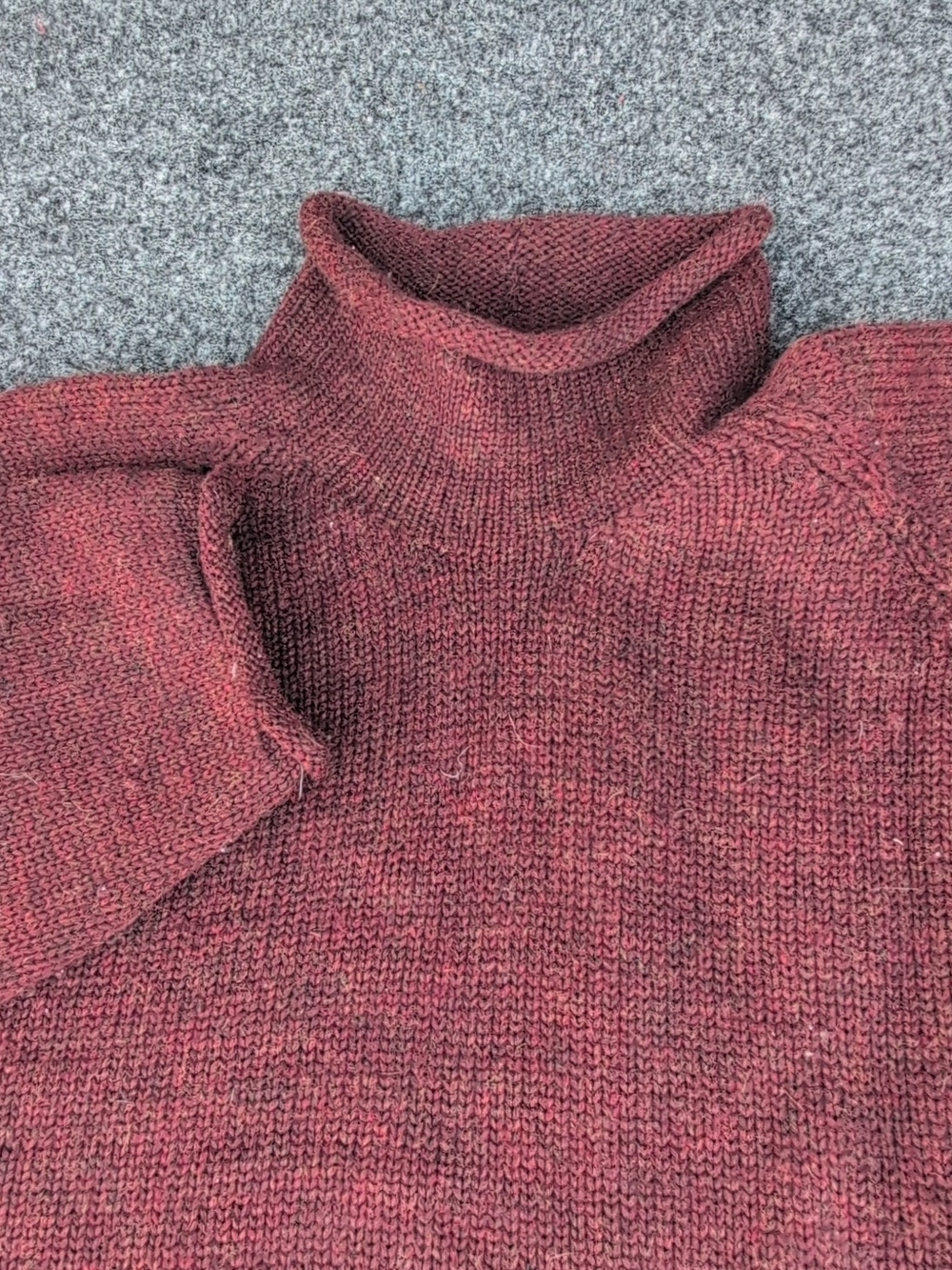 Vintage J Crew Sweater Mens Medium Red Roll Neck Cable Knit Wool Fisherman Heavy